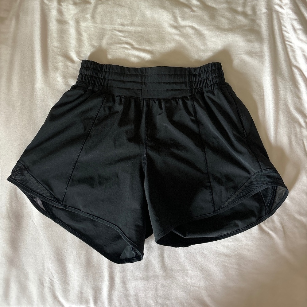 Lululemon 4” black hotty hot shorts